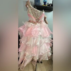 MacDuggal Little girls Size 6 Pink and White ruffle one shoulder pageant dress